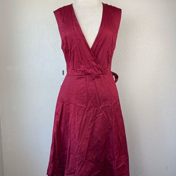 NWT Rachel Roy Black Cherry Red Sleeveless Midi Skirt Size 8 - Picture 1 of 10
